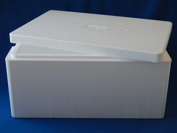 Objem:35,8 litrů
Vnější rozměr:
595 x 395 x 280 mm
Síla stěn:35 mm
Vnitřní rozměr:
525 x 325 x 210 mm